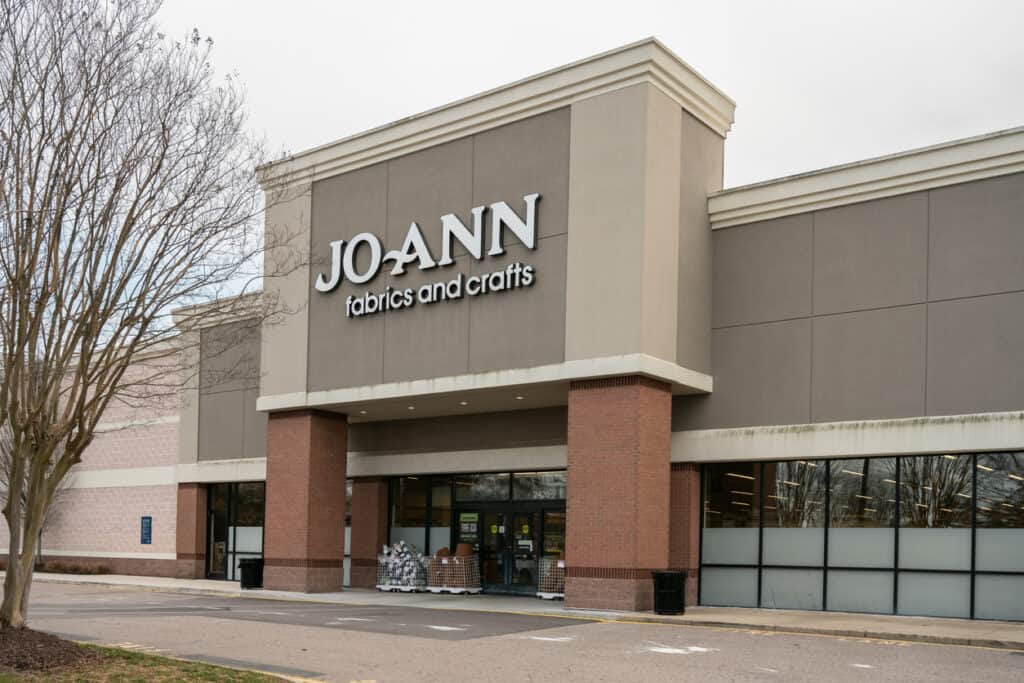 Joann fabrics and crafts